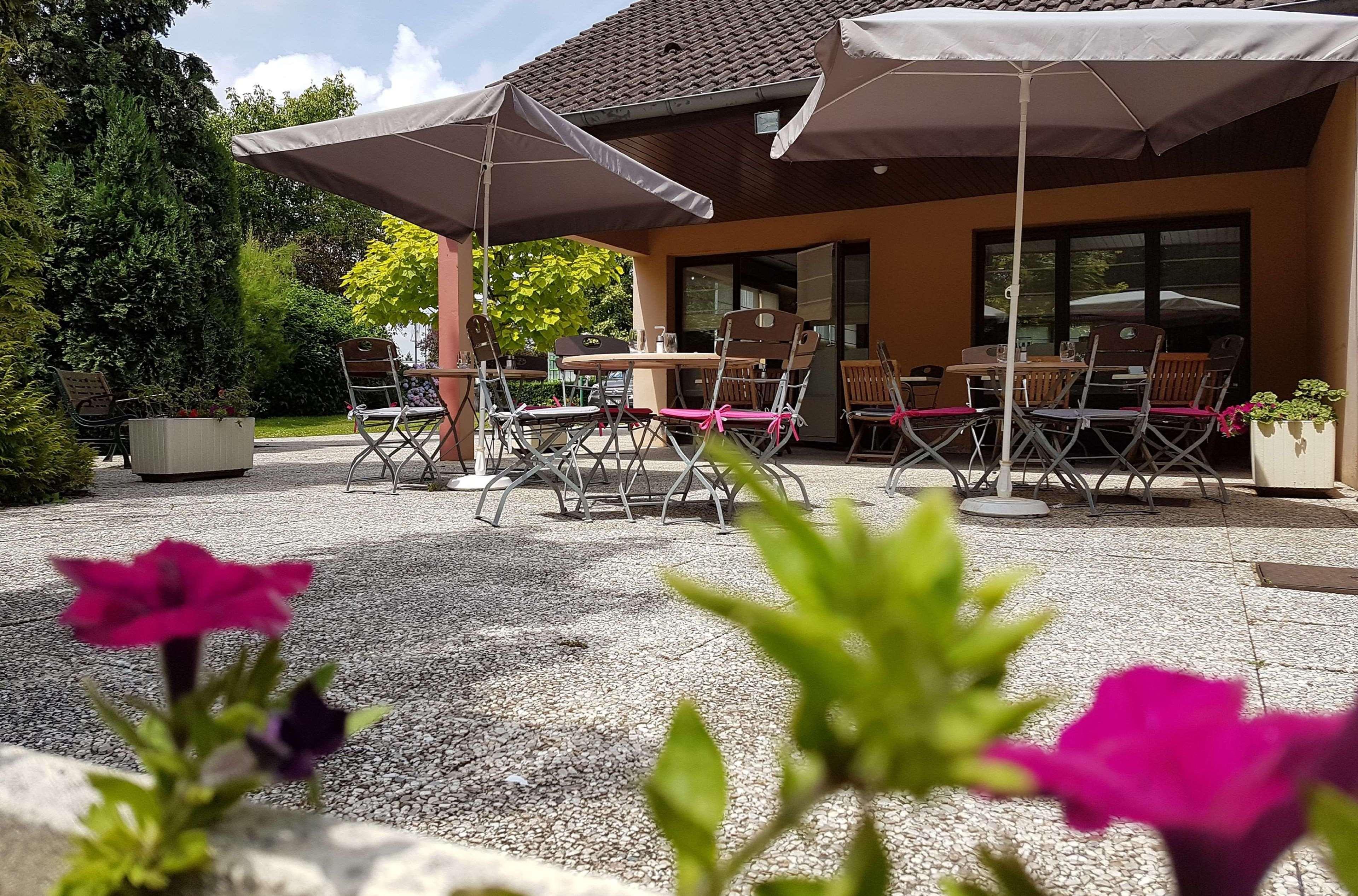 Campanile Maubeuge Hotel Exterior photo