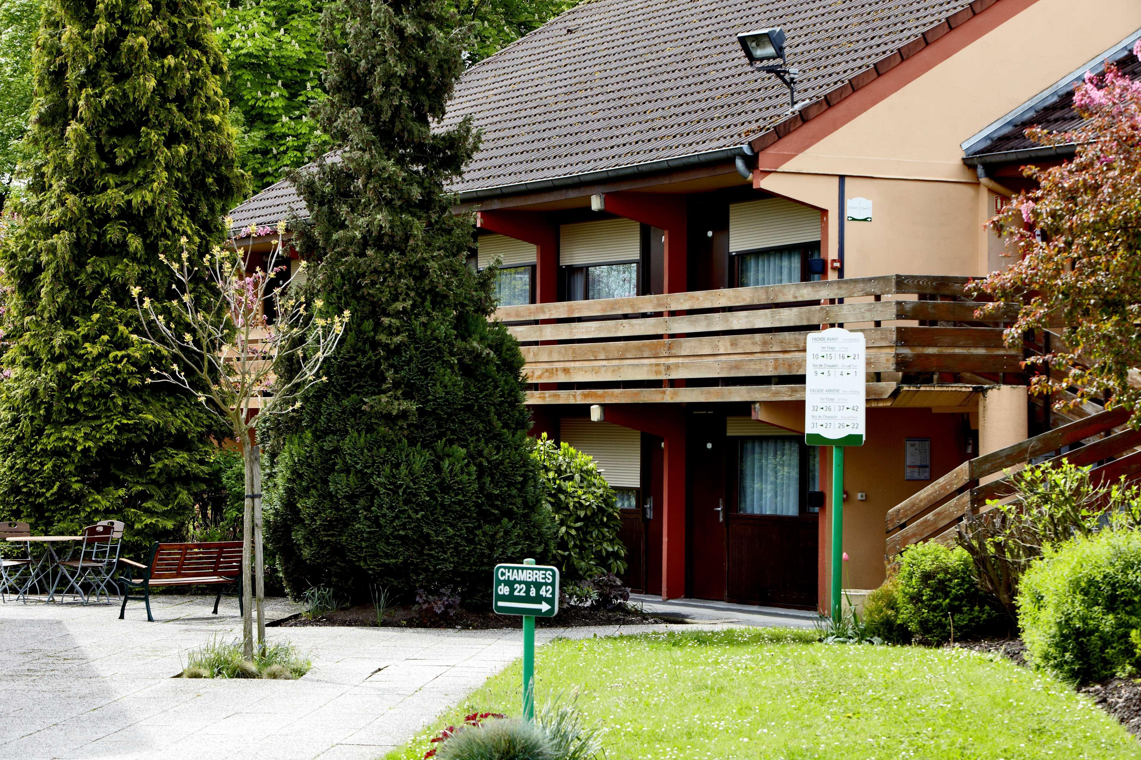 Campanile Maubeuge Hotel Exterior photo